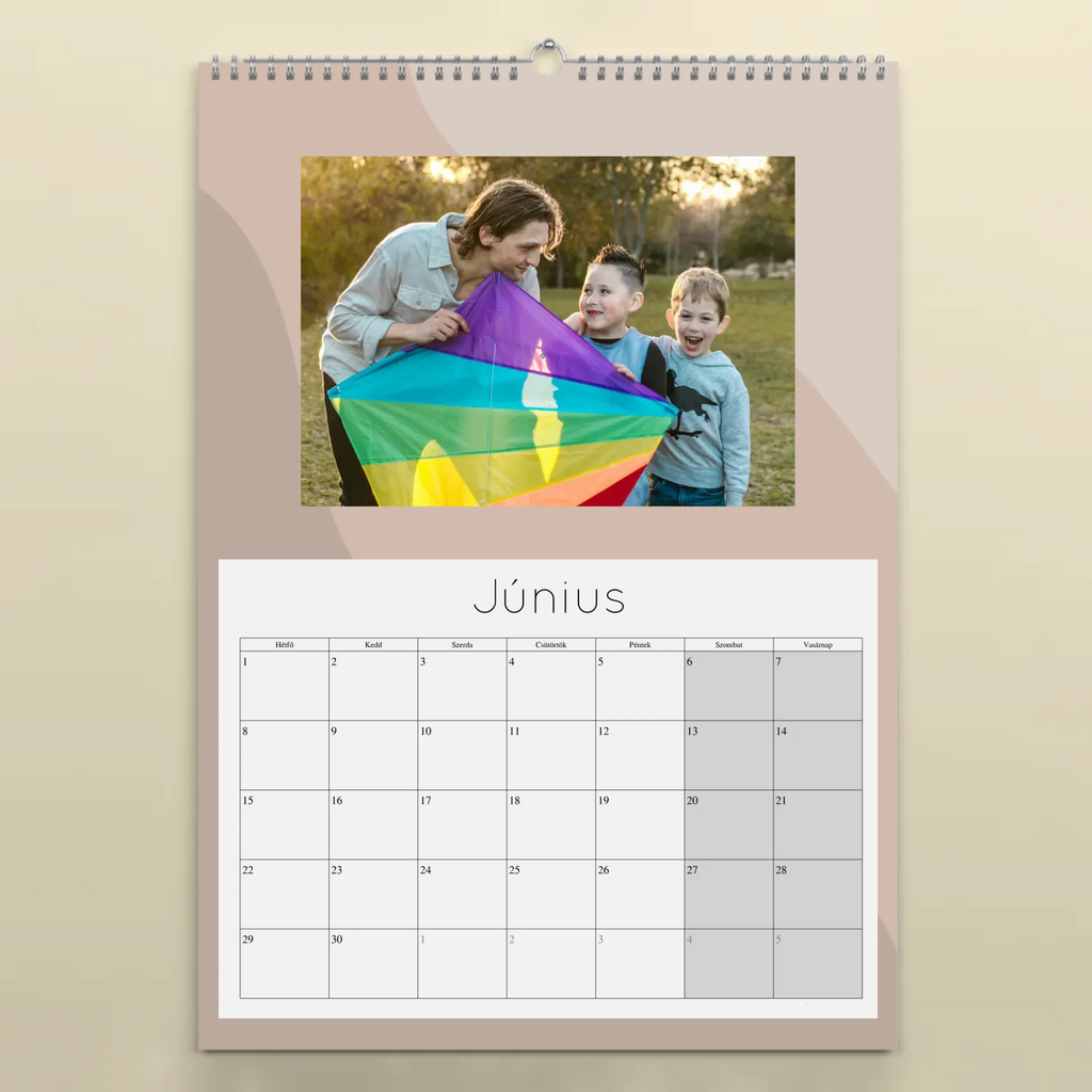 június
