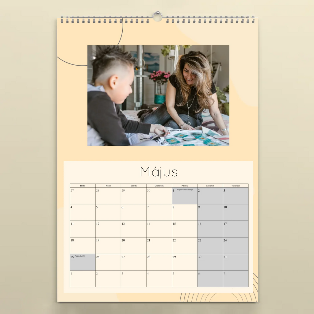 Egyedi fényképes falinaptár 2026 - Ajándékverzum