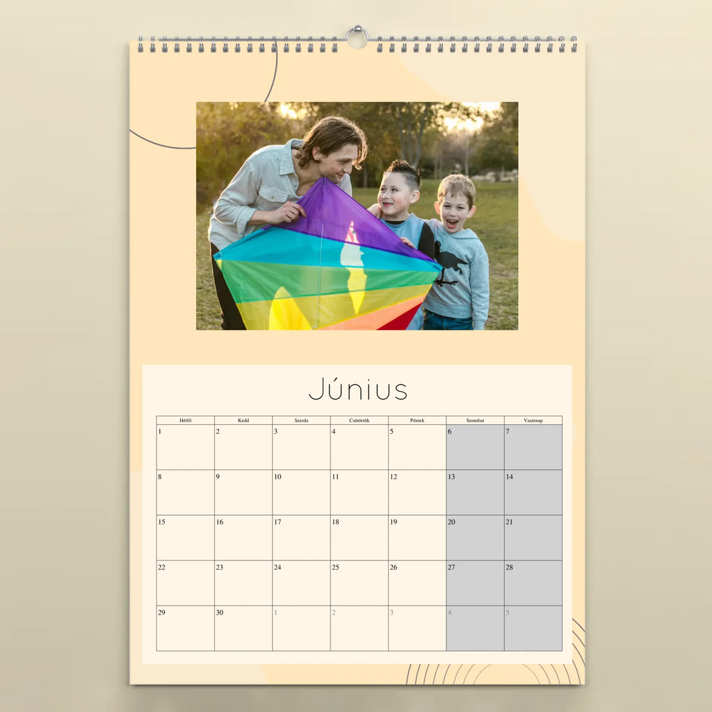 Egyedi fényképes falinaptár 2026 - Ajándékverzum