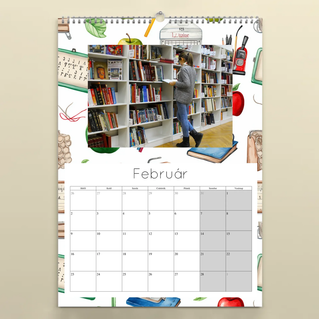 Egyedi fényképes falinaptár tanároknak 2026 - jegyzetelős