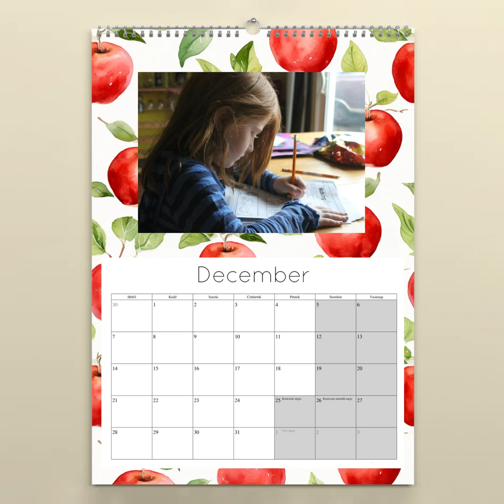 Egyedi fényképes falinaptár tanároknak 2026 - jegyzetelős