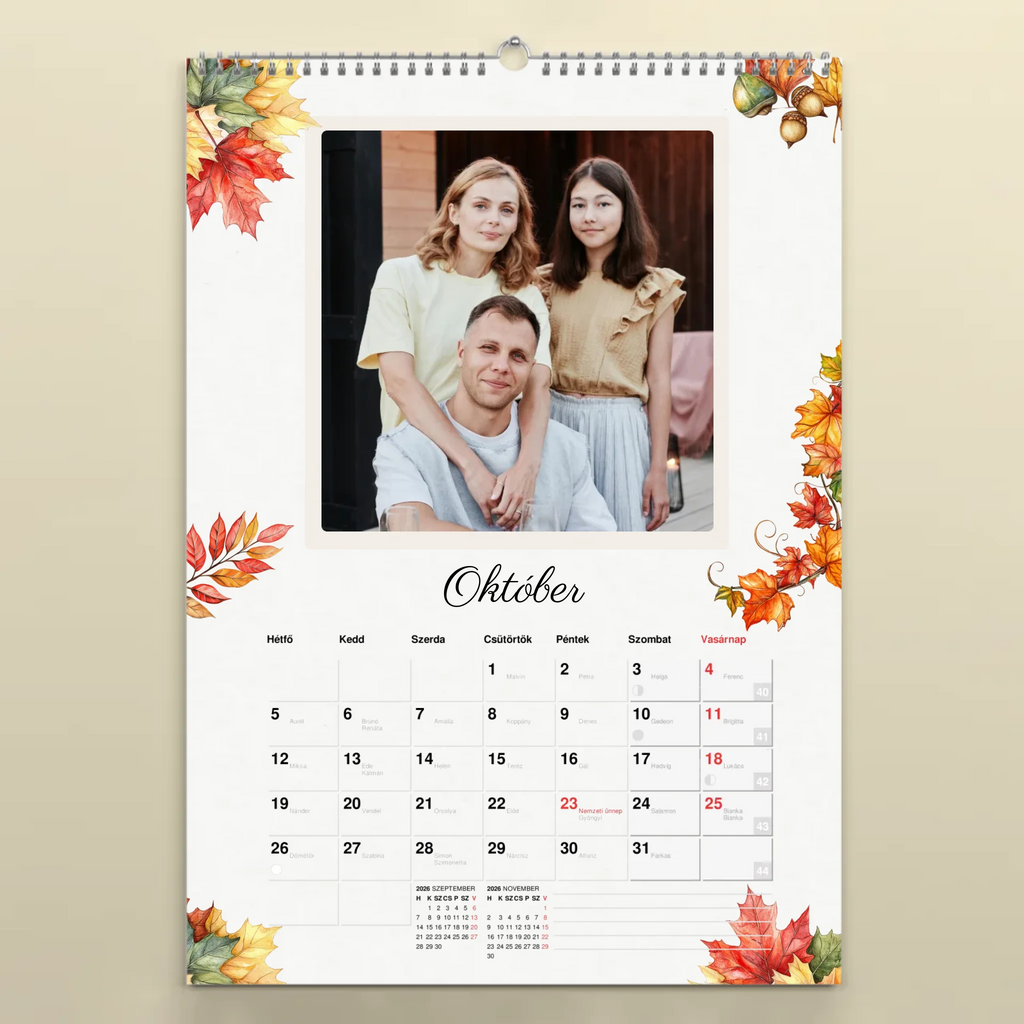 Egyedi fényképes falinaptár névnapokkal 2026 négyzetes képekkel