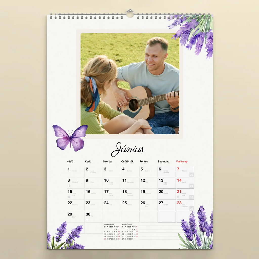 Egyedi fényképes falinaptár névnapokkal 2026 levendula