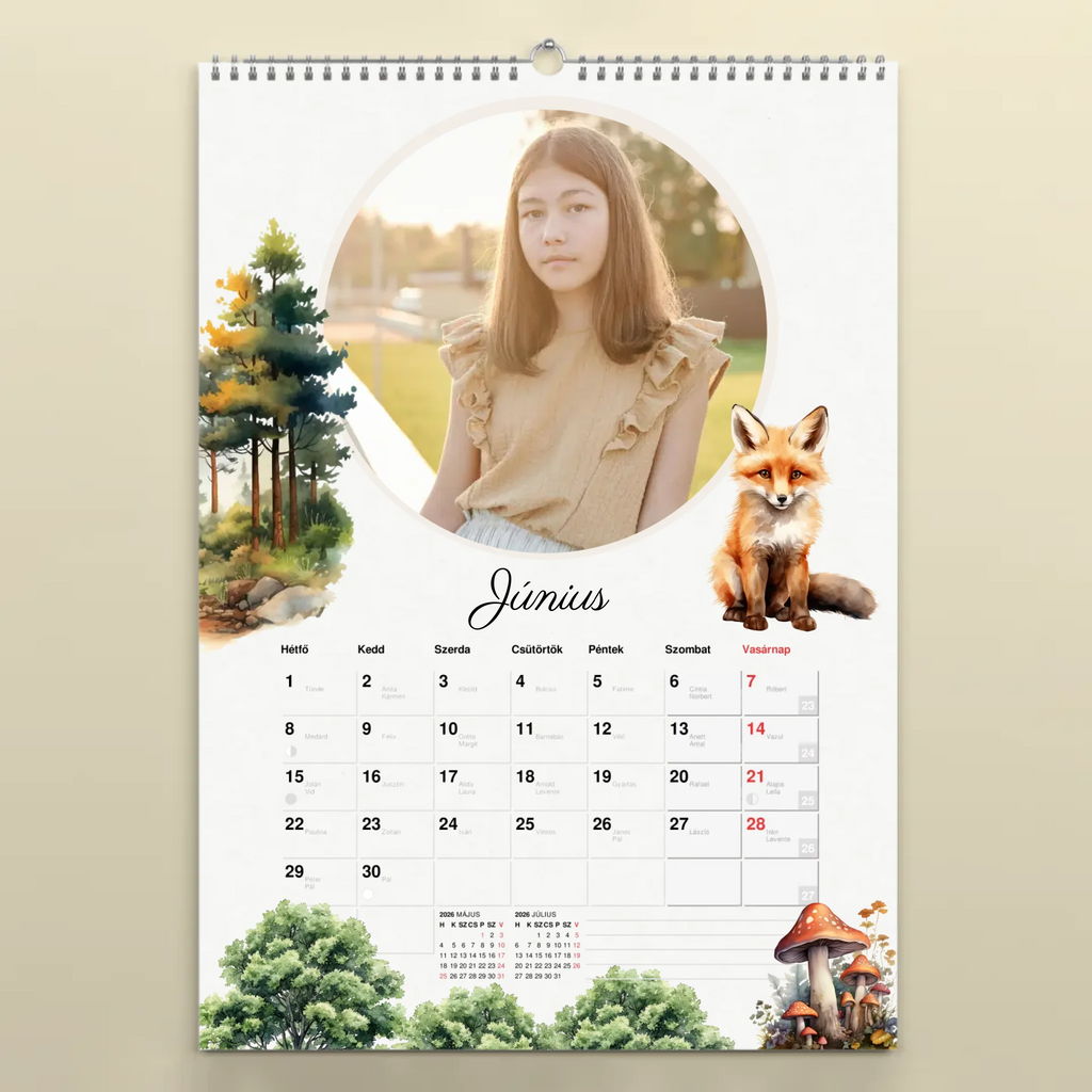 Egyedi fényképes falinaptár névnapokkal 2026 erdei állatok