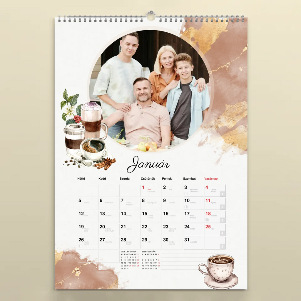 Egyedi fényképes falinaptár névnapokkal 2026 kávés mintával