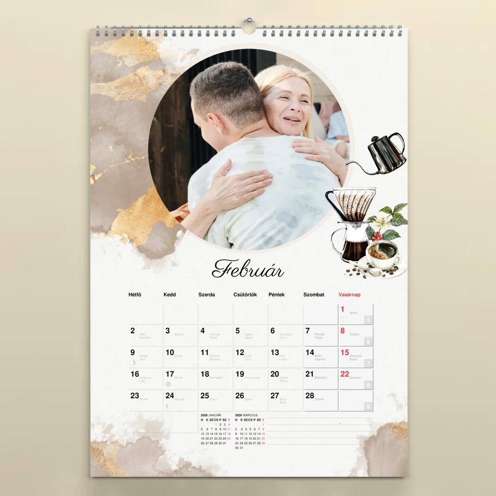 Egyedi fényképes falinaptár névnapokkal 2026 kávé