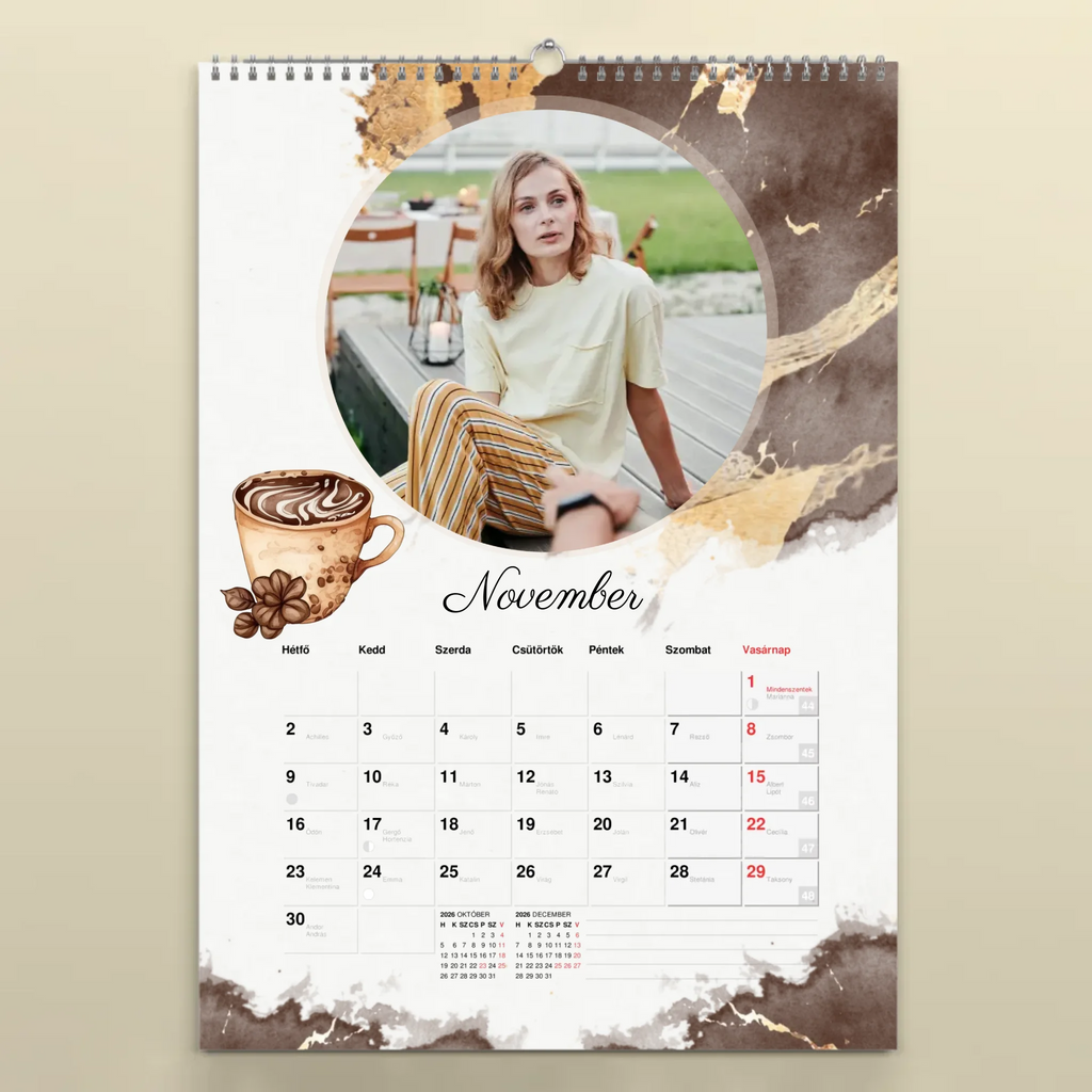 Egyedi fényképes falinaptár névnapokkal 2026 kávé