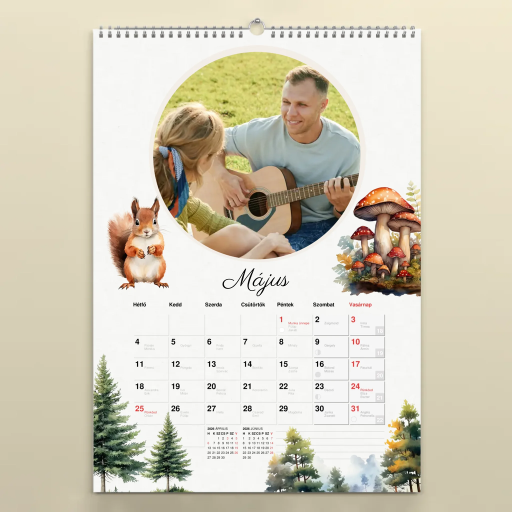 Egyedi fényképes falinaptár névnapokkal 2026 erdei állatok