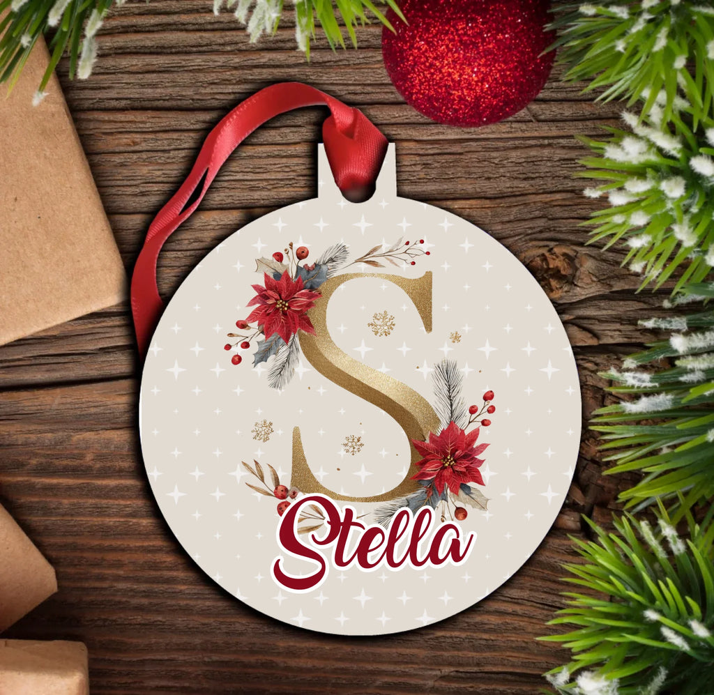 Neves karácsonyfadísz fából piros akasztóval