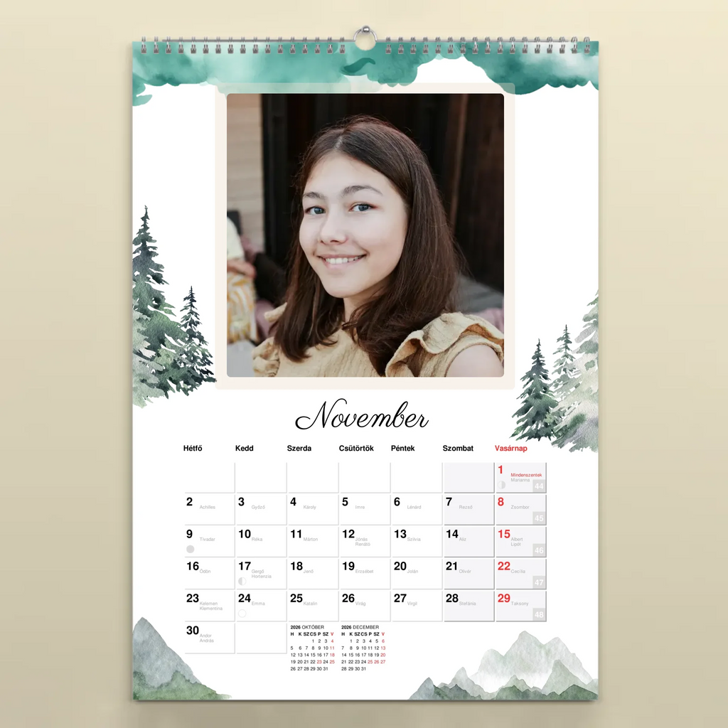 Egyedi fényképes falinaptár névnapokkal 2026 négyzetes képekkel