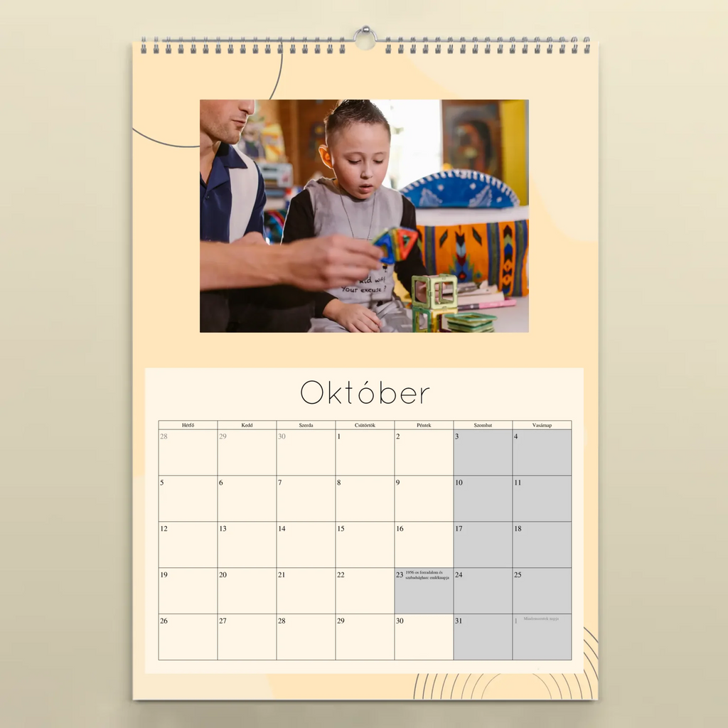 OKTÓBER