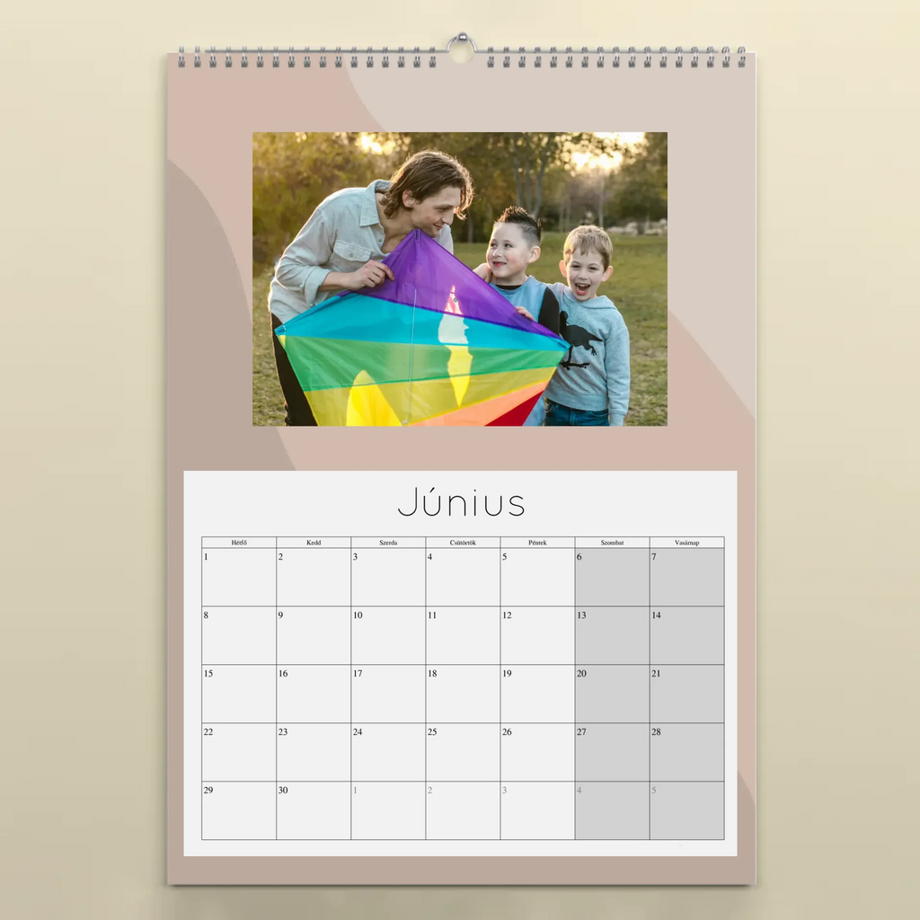 június