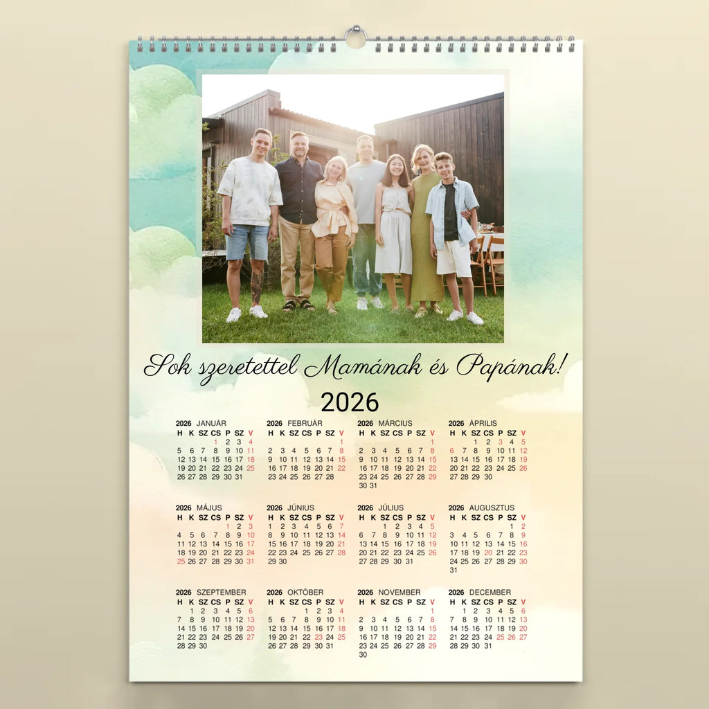 Egyedi fényképes falinaptár névnapokkal 2026 négyzetes képekkel